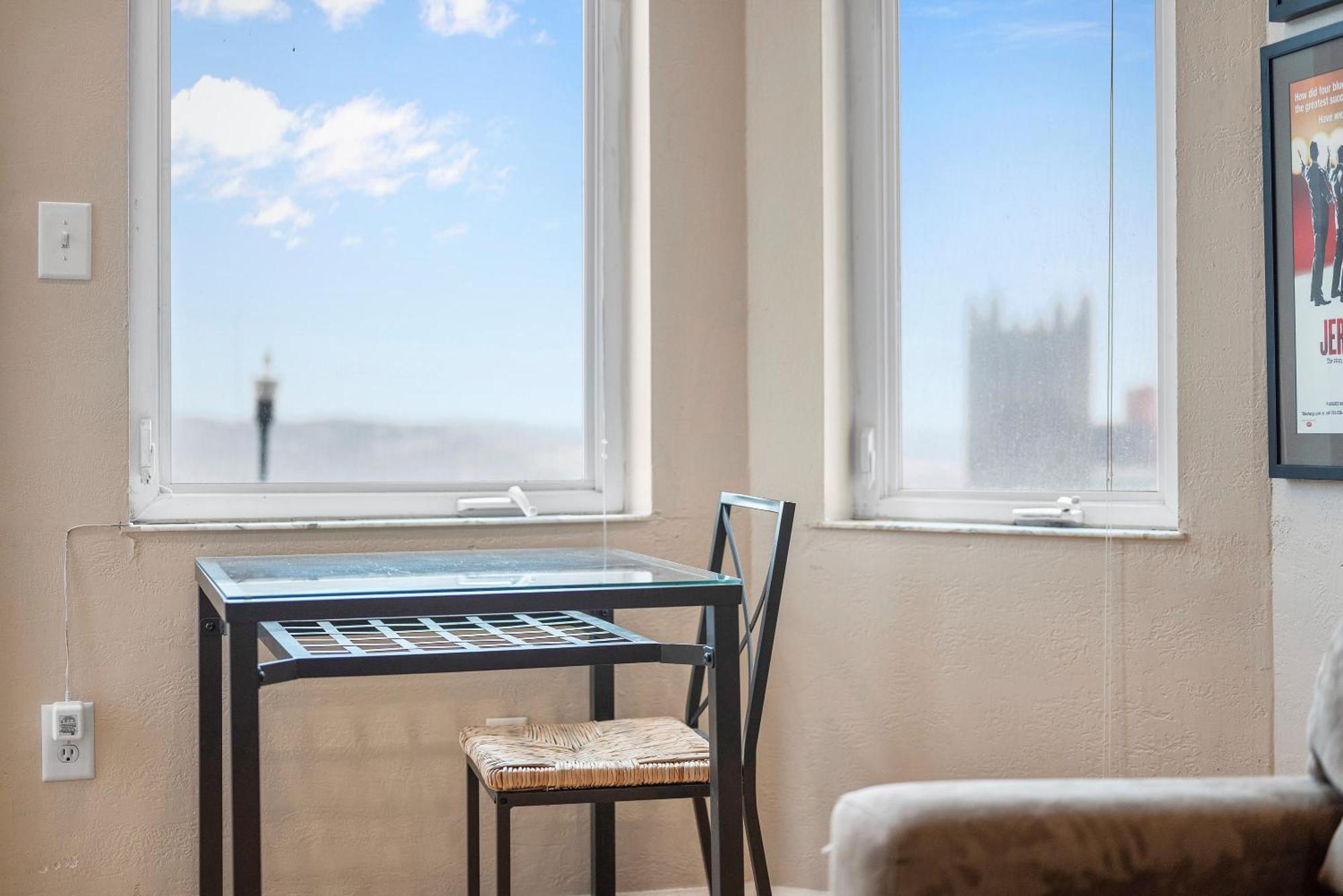 Charming Studio-Panoramic View-Your Pittsburgh Sanctuary Apartman Kültér fotó